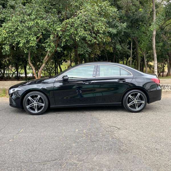 FotoCarro04- Mercedes-Benz A200 Sedan HI