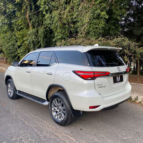 FotoCarro07- Toyota Hilux SW4 SRX