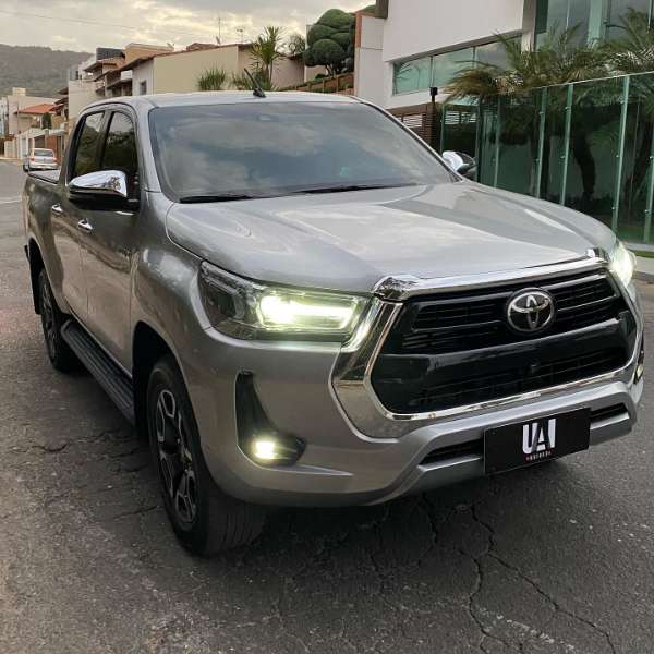 FotoCarro02- Toyota Hilux SRX