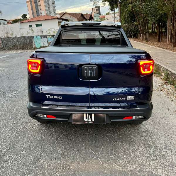 FotoCarro05-Fiat Toro Volcano - Azul
