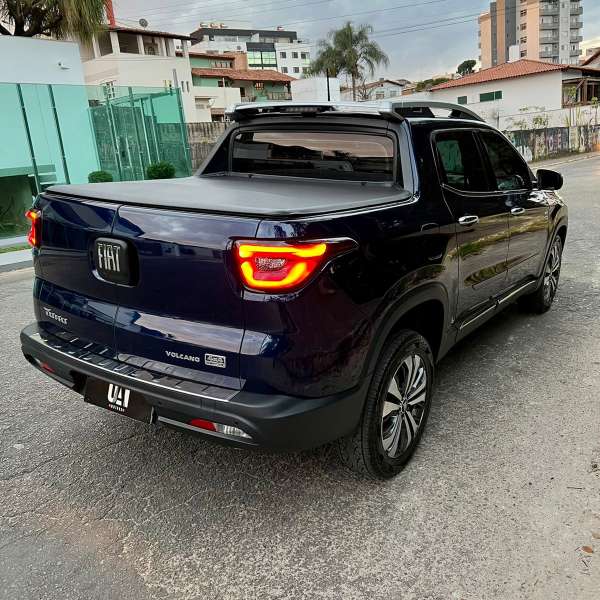 FotoCarro06-Fiat Toro Volcano - Azul