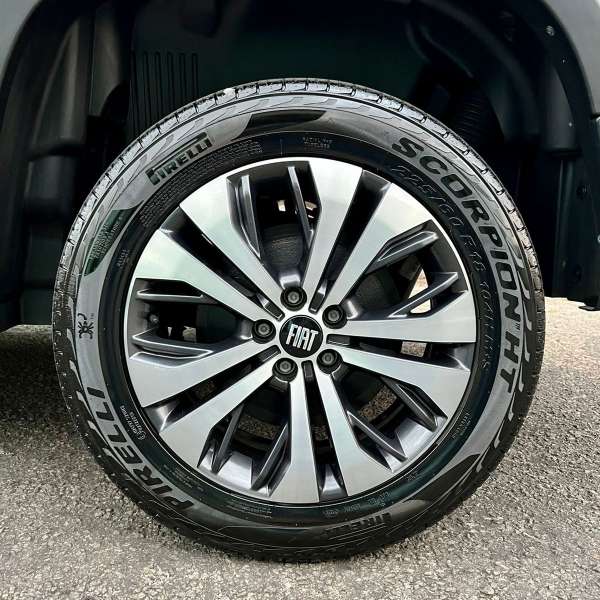 FotoCarro08-Fiat Toro Volcano - Azul