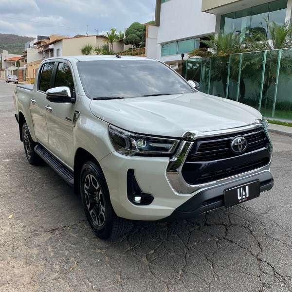 FotoCarro01- Toyota Hilux SRX CD