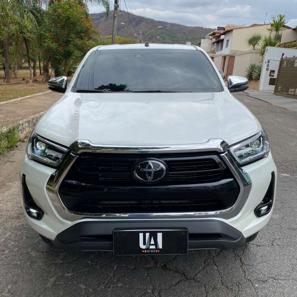 FotoCarro02- Toyota Hilux SRX CD
