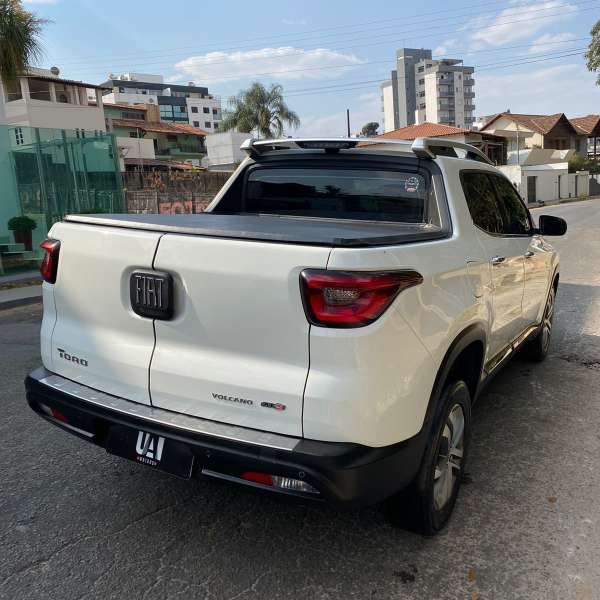 FotoCarro08-Fiat Toro Volcano Branca