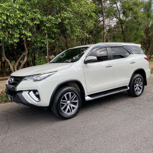 FotoCarro01- Toyota SW4 SRX