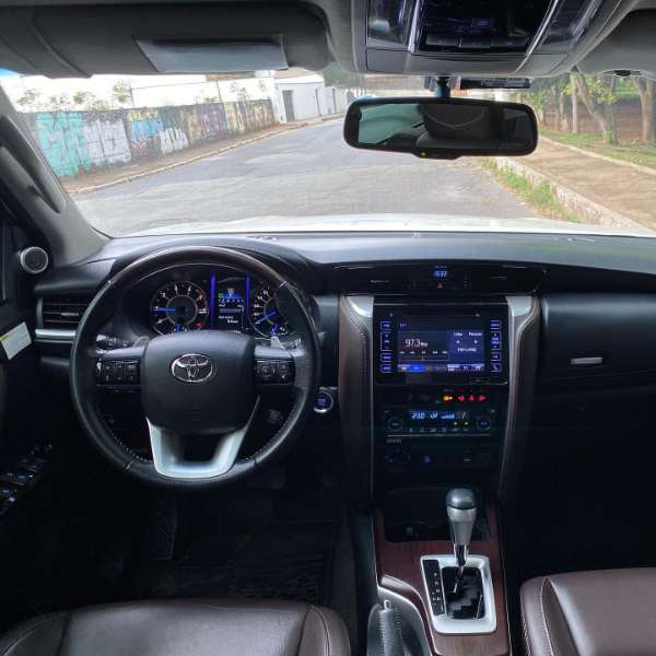 FotoCarro07- Toyota SW4 SRX