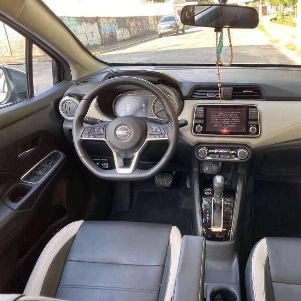 FotoCarro09-Nissan Versa Exclusive 1.6