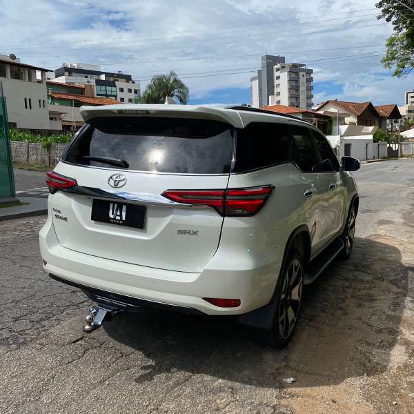 FotoCarro07-Toyota Hilux SW4 SRX