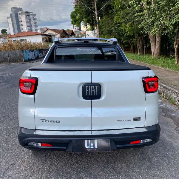FotoCarro07-Fiat Toro Volcano Branca