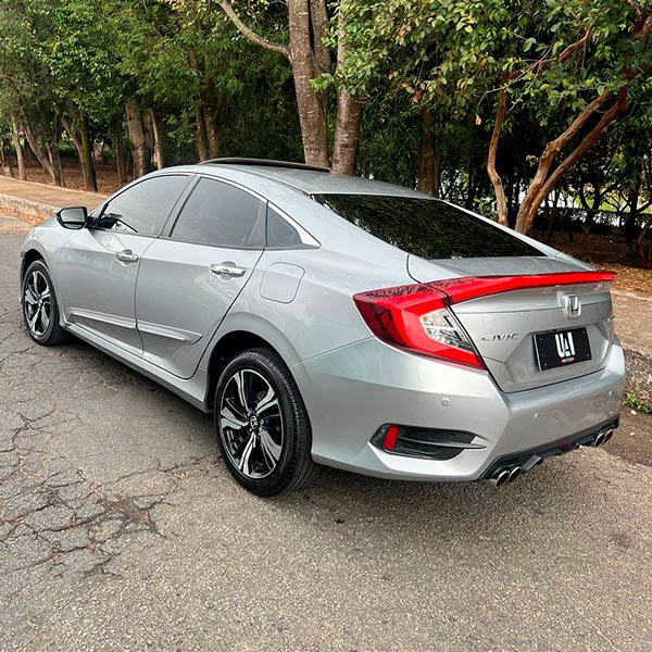 fot0o 03 - Honda Civic Touring Turbo