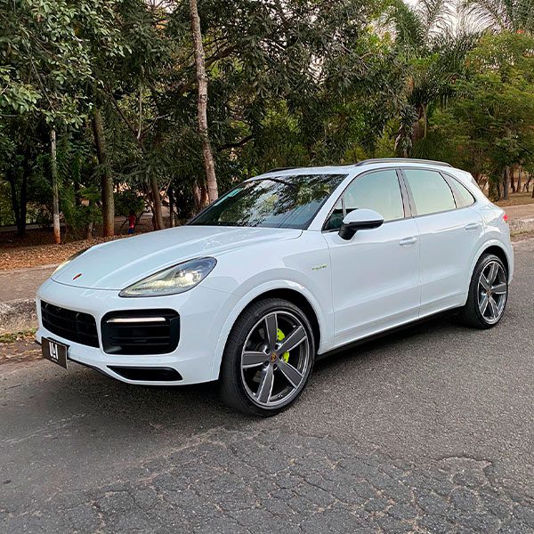 fot0o 03 - Porsche Cayenne Hybrid Branca