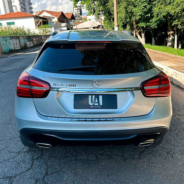 fot0o 01 -MERCEDES-BENZ GLA 200 1.6 CGI FLEX NIGHT 7G-DCT