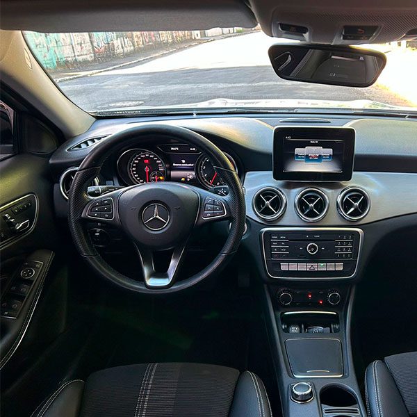 foto 08 -MERCEDES-BENZ GLA 200 1.6 CGI FLEX NIGHT 7G-DCT