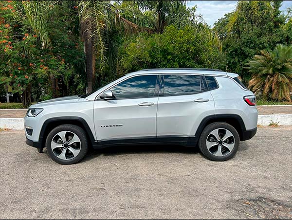 fot0o 04 JEEP COMPASS 2.0