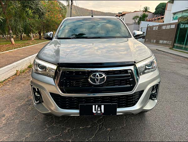 fot0o 02 TOYOTA HILUX 2.8 SRX 4X4 CD 16V DIESEL