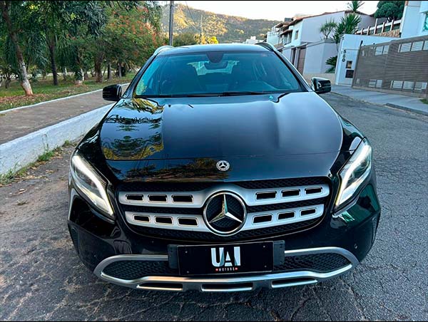 fot0o 02 MERCEDES-BENZ GLA 200 1.6 CGI