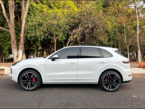 fot0o 04 PORSCHE CAYENNE 2.9 V6