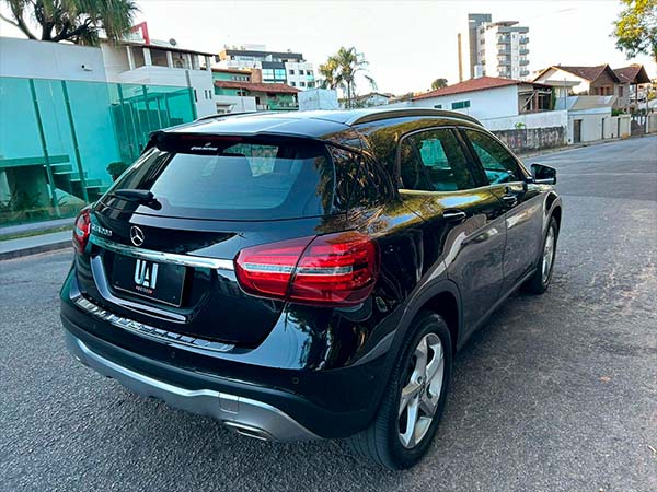 foto 08 MERCEDES-BENZ GLA 200 1.6 CGI