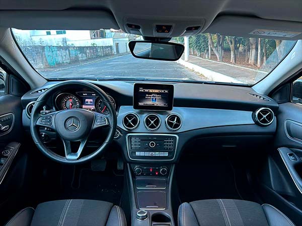 foto 09 MERCEDES-BENZ GLA 200 1.6 CGI