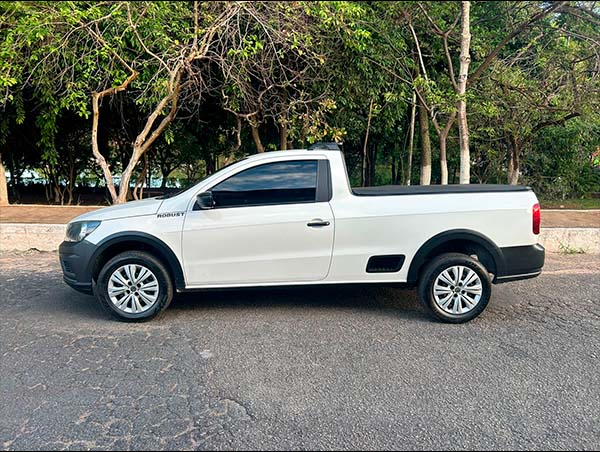 fot0o 04 VOLKSWAGEN SAVEIRO 1.6 MSI ROBUST CS 8V