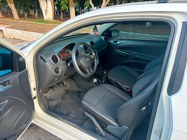 foto 09 VOLKSWAGEN SAVEIRO 1.6 MSI ROBUST CS 8V