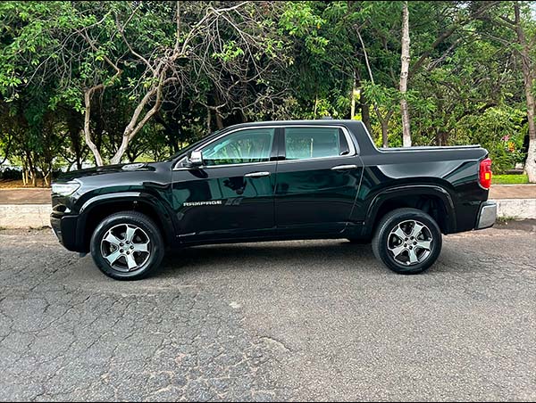 fot0o 04 RAM RAMPAGE 2.0 TURBO DIESEL LARAMIE 4X4