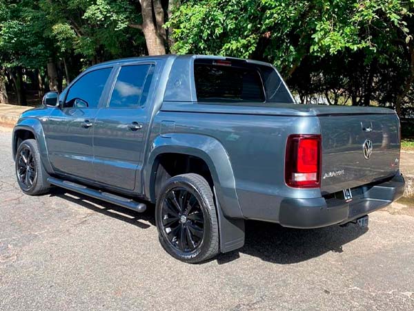 fot0o 04 VOLKSWAGEN AMAROK 3.0 V6 TDI DIESEL HIGHLINE EXTREME CD