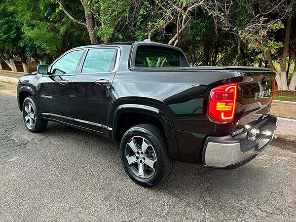 foto 06 RAM RAMPAGE 2.0 TURBO DIESEL LARAMIE 4X4