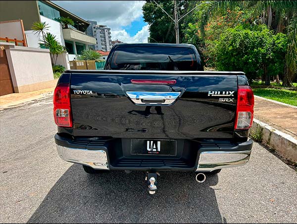 fot0o 04 TOYOTA HILUX 2.8 SRX 4X4 CD 16V DIESEL 4P