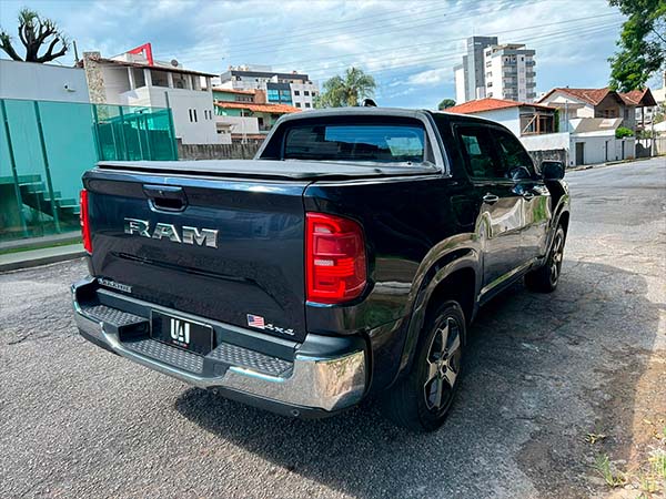 foto 06 RAM RAMPAGE 2.0 TURBO DIESEL LARAMIE 4X4