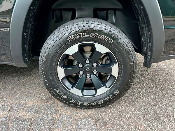 foto 08 RAM 1500 5.7 V8 GASOLINA REBEL CD 4X4