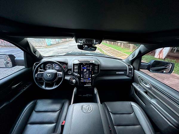 foto 09 RAM 1500 5.7 V8 GASOLINA REBEL CD 4X4